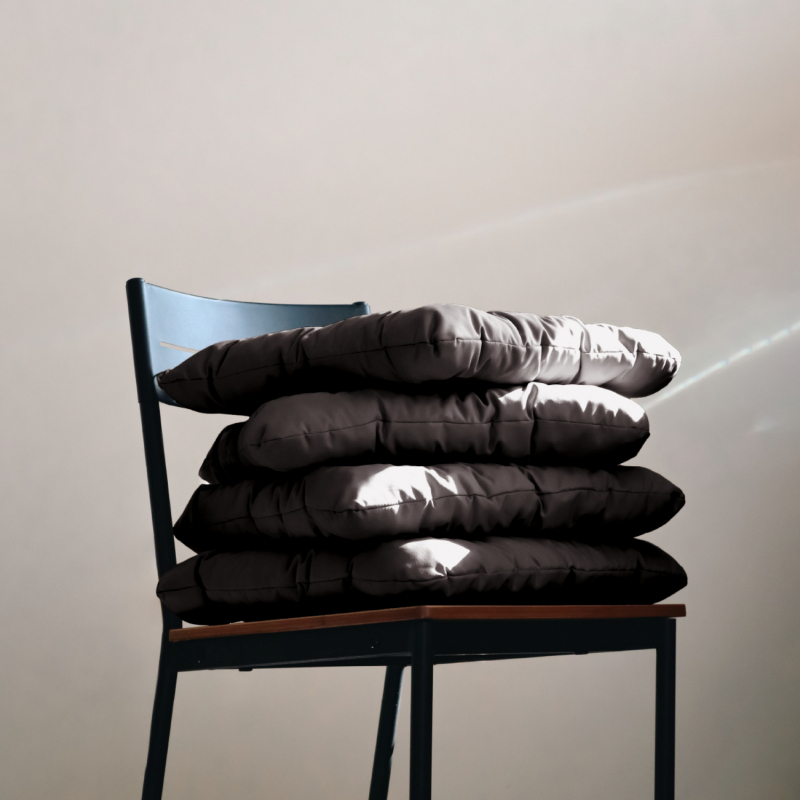 Lot de 4 galettes capitonnées pour chaise - Gris foncé