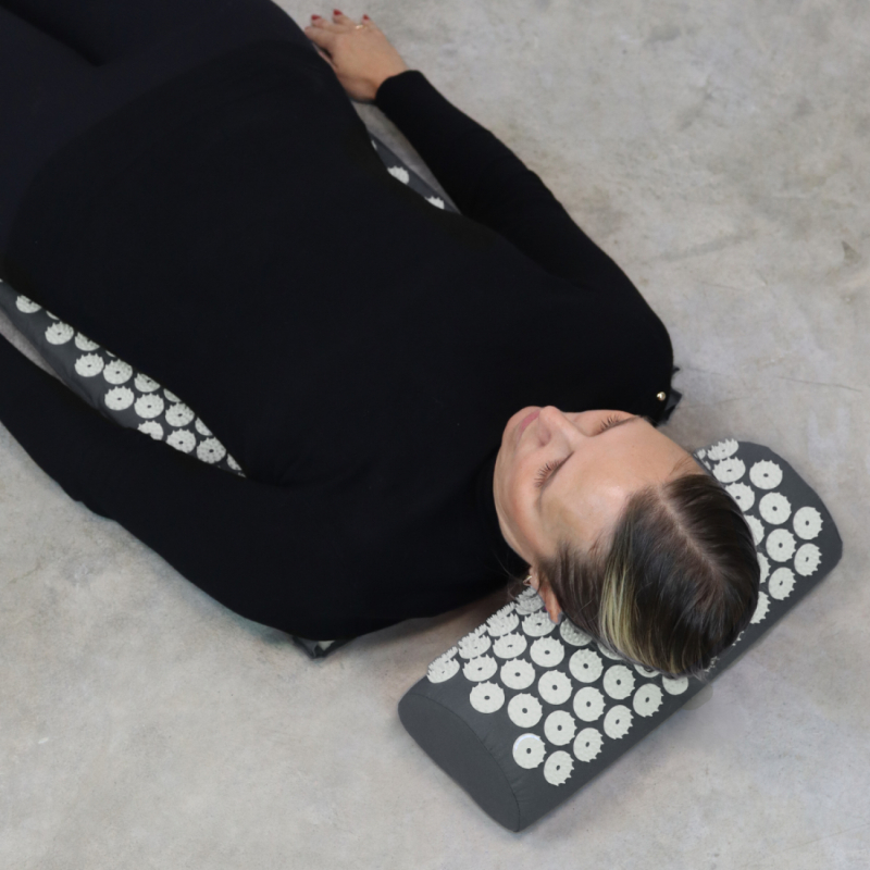 Tapis et coussin d'acupression 67 x 42 cm - Gris